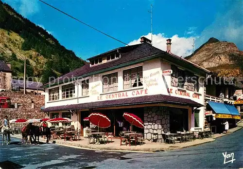 AK / Ansichtskarte Gavarnie Hautes Pyrenees Le Central Cafe  Kat. Gavarnie