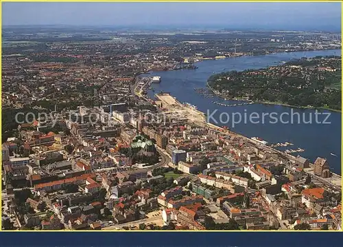 AK / Ansichtskarte Rostock Mecklenburg Vorpommern Hansestadt an der Warnow Fliegeraufnahme Kat. Rostock