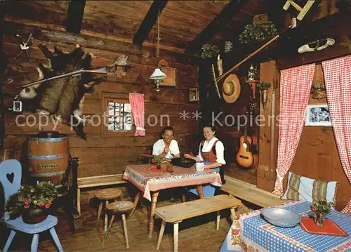 AK / Ansichtskarte Ginzling Beim Kasermandl in der Floitn Jausenstation Tristenbachalm im Floitental Kat. Mayrhofen