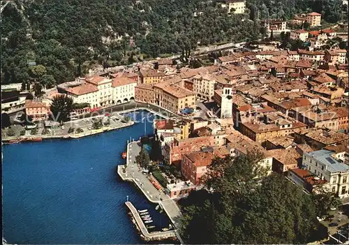 AK / Ansichtskarte Riva del Garda Lago di Garda Veduta aerea Kat. 