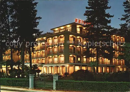 AK / Ansichtskarte Stresa Lago Maggiore Grand Hotel Veduta notturna