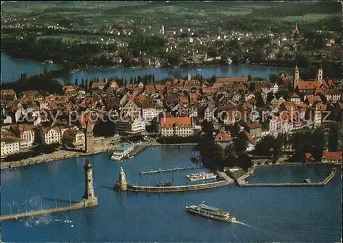 AK / Ansichtskarte Lindau Bodensee Hafen und Stadt Fliegeraufnahme Kat. Lindau (Bodensee)