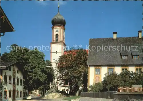 AK / Ansichtskarte Oberammergau Ortspartie an der Kirche Passionsspielort Kat. Oberammergau