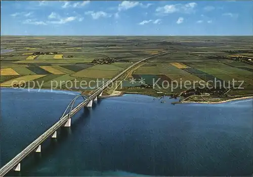 AK / Ansichtskarte Fehmarnsund Bruecke mit Blick auf Insel Fehmarn Fliegeraufnahme