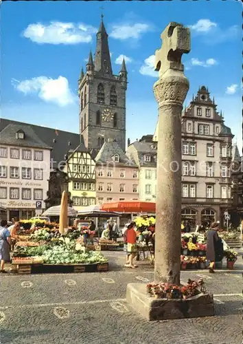 AK / Ansichtskarte Trier Markt und St Gangolf Kirche Kat. Trier