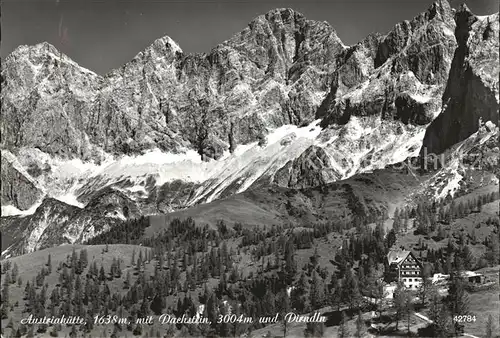 AK / Ansichtskarte Austriahuette Berghaus Dachstein und Dirndln Dachsteingebirge Kat. Ramsau Dachstein