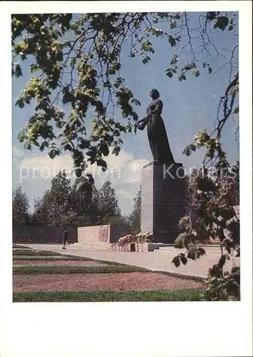 AK / Ansichtskarte St Petersburg Leningrad Friedhof 