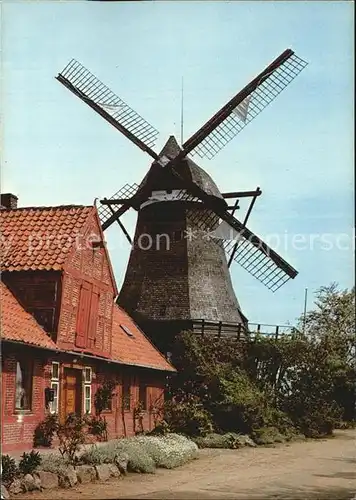 AK / Ansichtskarte Insel Fehmarn Windmuehle mit Muehlenmuseum in Lemkenhafen Kat. Fehmarn