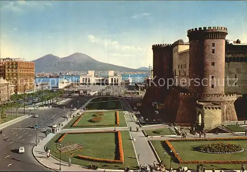 AK / Ansichtskarte Napoli Neapel Maschio Angioino e Stazione Marittima Burg Anjou Seebahnhof Kat. Napoli