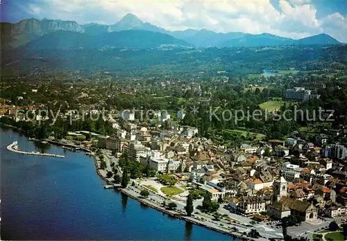 AK / Ansichtskarte Evian les Bains Haute Savoie Fliegeraufnahme Lac Leman  Kat. Evian les Bains