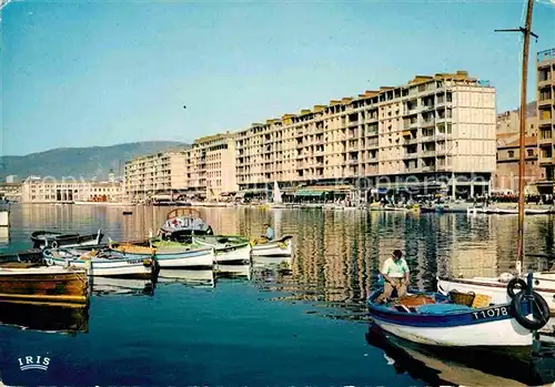 AK / Ansichtskarte Toulon Var Un coin du port Quai Stalingrad Collection Reflets de Provence Kat. Toulon