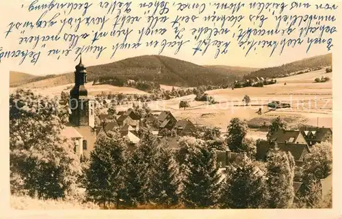 AK / Ansichtskarte Geising Erzgebirge Ortsansicht mit Kirche Kat. Geising Osterzgebirge