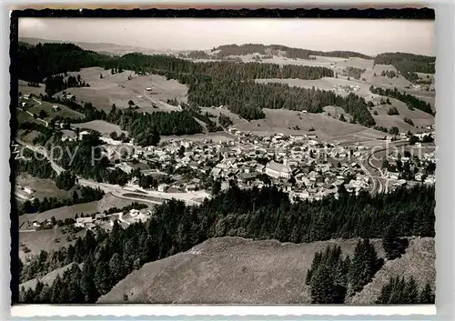 AK / Ansichtskarte Oberstaufen Kurort Allgaeuer Alpen Fliegeraufnahme Kat. Oberstaufen