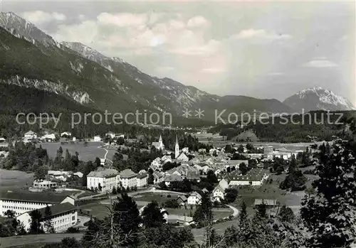 AK / Ansichtskarte Hermagor Kaernten Panorama Gailtal mit Dobratsch Gailtaler Alpen Sommerfrische Kat. Hermagor Pressegger See