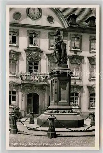 AK / Ansichtskarte Offenburg Rathaus mit Franzis Drake Denkmal Kat. Offenburg
