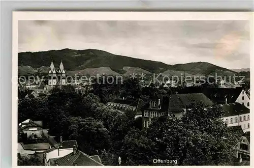 AK / Ansichtskarte Offenburg Stadtbild mit Dreifaltigkeitskirche und Lehr und Erziehungsinstitut Kloster Schwarzwald Kat. Offenburg