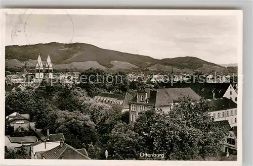 AK / Ansichtskarte Offenburg Stadtbild mit Dreifaltigkeitskirche und Lehr und Erziehungsinstitut Kloster Schwarzwald Kat. Offenburg