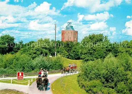 AK / Ansichtskarte Neuwerk Cuxhaven Nordseebad Leuchtturm mit Wattwagen