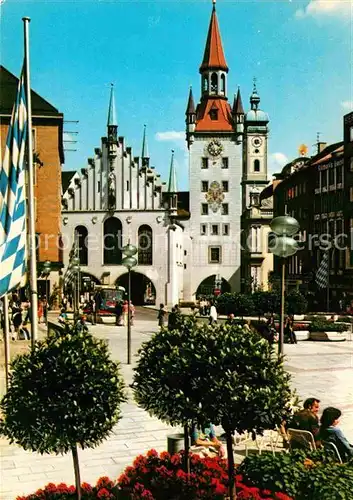 AK / Ansichtskarte Muenchen Marienplatz mit Altem Rathaus 15. Jhdt. Kat. Muenchen