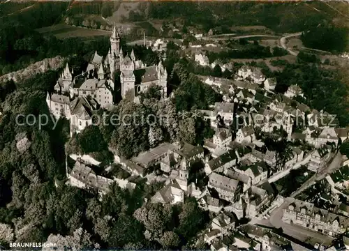 AK / Ansichtskarte Braunfels Stadtbild mit Schloss Fliegeraufnahme Kat. Braunfels