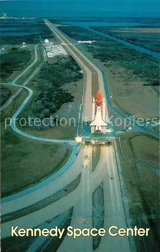 AK / Ansichtskarte Raumfahrt Kennedy Space Center Florida Space Shuttle  Kat. Flug