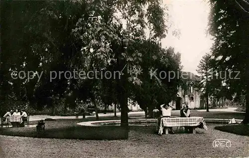 AK / Ansichtskarte Peux et Couffouleux Chateau du Peux par Jouac Haute Vienne Kat. Peux et Couffouleux