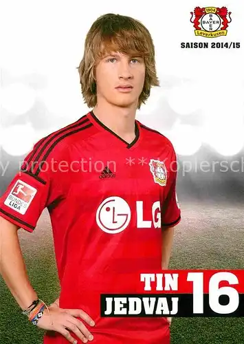 AK / Ansichtskarte Fussball Bayer Leverkusen Tin Jedvaj  Kat. Sport
