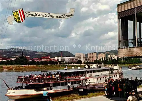 AK / Ansichtskarte Linz Donau Schiffslandeplatz Fahrgastschiff Urfahr Kat. Linz