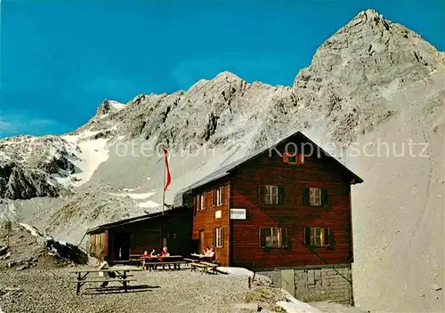 AK / Ansichtskarte Totalphuette ueber dem Luenersee gegen Schesaplana und Zirmenkopf Raetikon Kat. Vandans Vorarlberg