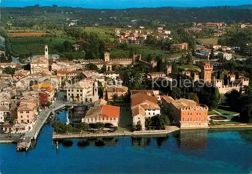 AK / Ansichtskarte Lazise Lago di Garda Fliegeraufnahme Partie am See Hafen Kat. Lazise