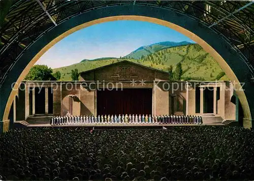 AK / Ansichtskarte Oberammergau Passionstheater Buehnr mit Chor Kat. Oberammergau