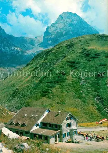 AK / Ansichtskarte Ravensburgerhuette am Spullersee mit Roggalspitze  Lech am Arlberg Kat. Vorarlberg