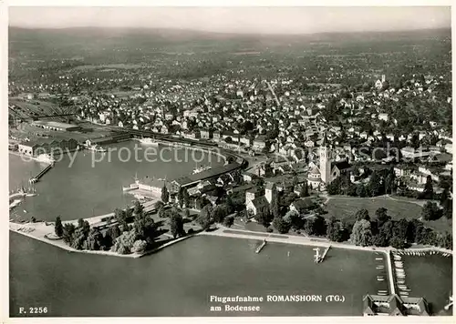 AK / Ansichtskarte Romanshorn Bodensee Fliegeraufnahme mit Hafen