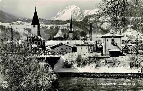 AK / Ansichtskarte Bischofshofen Salzach Partie am Fluss Kirche Blick zum Hochkoenig