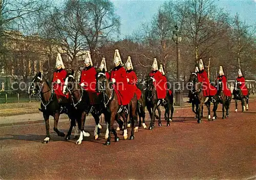 AK / Ansichtskarte Leibgarde Wache Life Guards Mall London  Kat. Polizei