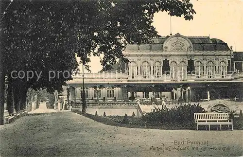 AK / Ansichtskarte Bad Pyrmont Kurpark mit Kurhaus Kat. Bad Pyrmont