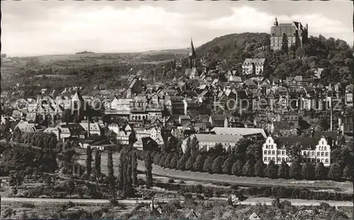 AK / Ansichtskarte Marburg Lahn Stadtbild mit Schloss Universitaetsstadt Kat. Marburg