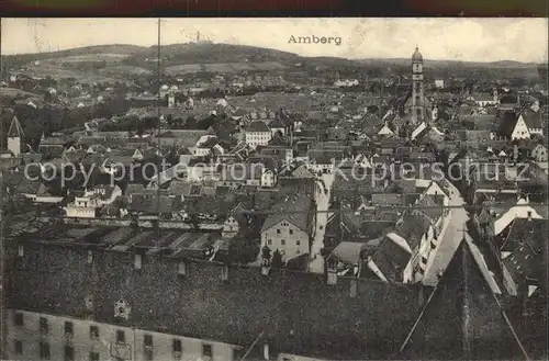 AK / Ansichtskarte Amberg Oberpfalz Stadtbild mit Kirche Kat. Amberg