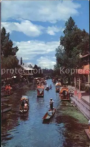 AK / Ansichtskarte Xochimilco Main canal at the floating gardens Kat. Mexiko