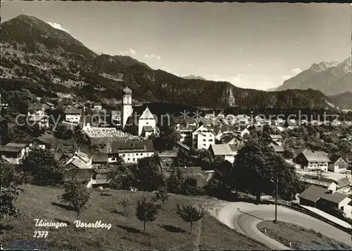 AK / Ansichtskarte Thueringen Vorarlberg Ortsansicht mit Kirche Alpen Kat. Thueringen