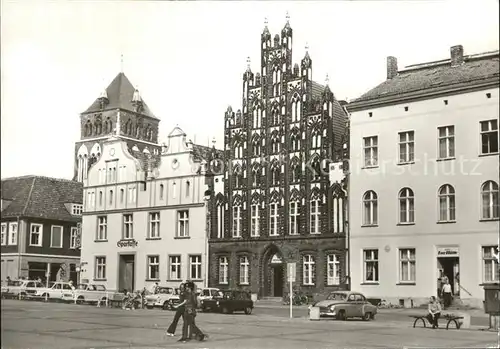 AK / Ansichtskarte Greifswald Platz der Freundschaft Altstadt