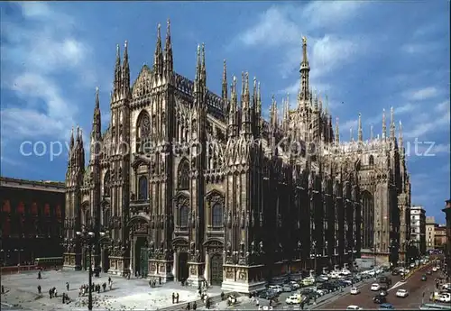 AK / Ansichtskarte Milano Piazza Duomo Domplatz Kat. Italien