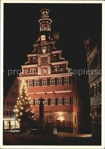 AK / Ansichtskarte Esslingen Neckar Altes Rathaus zur Weihnachtszeit Christbaum Kat. Esslingen am Neckar
