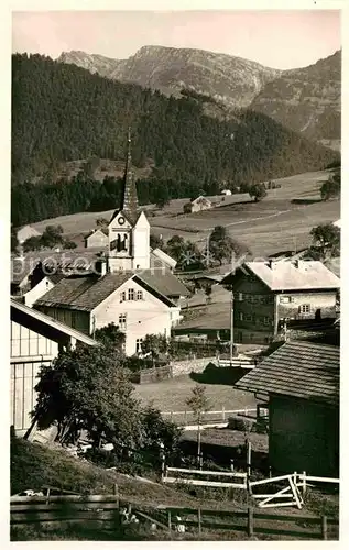 AK / Ansichtskarte Steibis Ortsansicht mit Kirche Bergdorf mit Rindalphorn Allgaeuer Alpen Kat. Oberstaufen