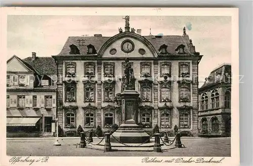 AK / Ansichtskarte Offenburg Rathaus mit Franzis Drake Denkmal Kat. Offenburg