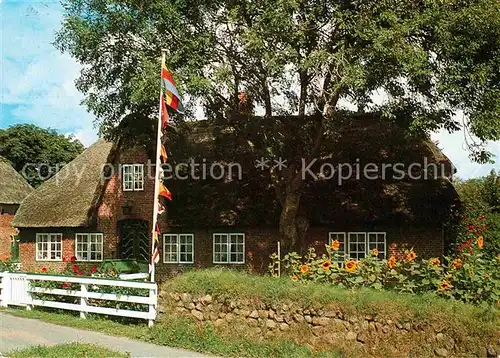 AK / Ansichtskarte Keitum Sylt Altes Friesenhaus Reetdachhaus Kat. Sylt Ost