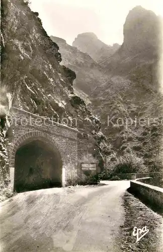 AK / Ansichtskarte Kerrata Les Gorges et le Tunnel Schluchten Tunnel