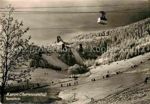 AK / Ansichtskarte Oberwiesenthal Erzgebirge Sportgelaende Wintersportplatz Sprungschanze Skispringen Bergbahn Kat. Oberwiesenthal