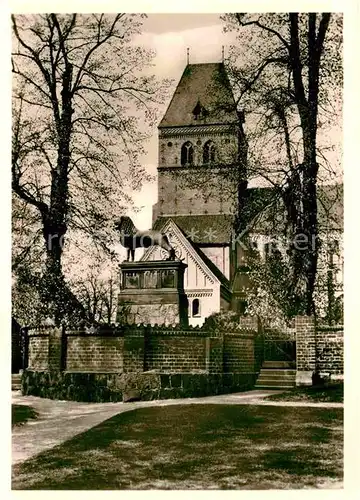 AK / Ansichtskarte Ratzeburg Inselstadt Dom mit Loewen Kat. Ratzeburg