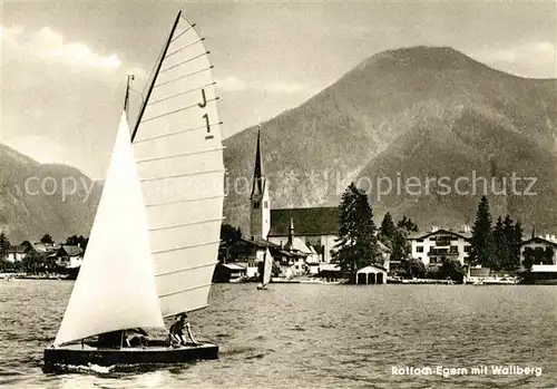 AK / Ansichtskarte Rottach Egern Seepartie mit Wallberg Kat. Rottach Egern